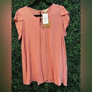 Plush Boutique Tulip Sleeve Top With Neck Cut Out - Large NWT